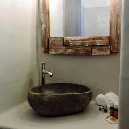 Casa Lea 4 Paros בית נופש נאוסה